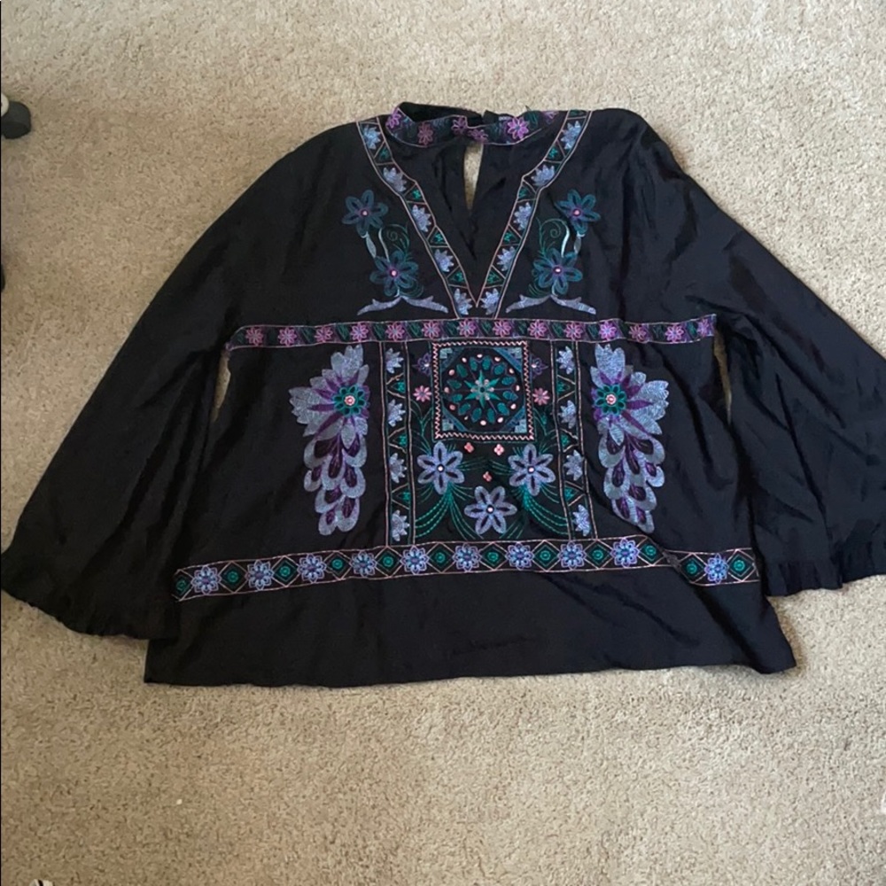 Embroidered v neck choker top with bell sleeve